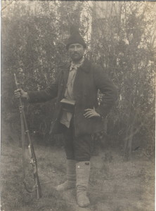 Ţăran cu arma la picior
